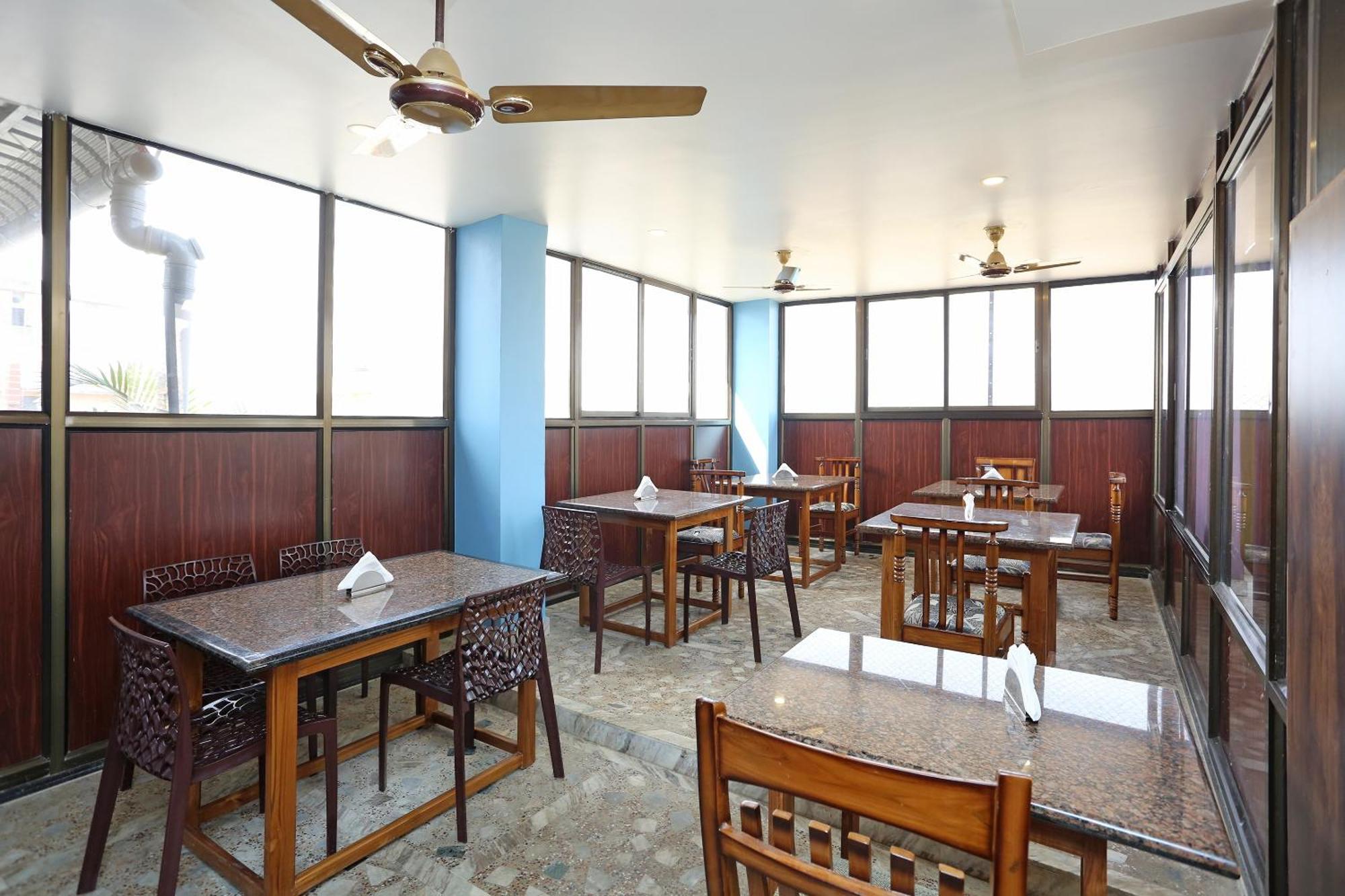 Super Hotel O Cherry City Cottage Dispur Eksteriør bilde